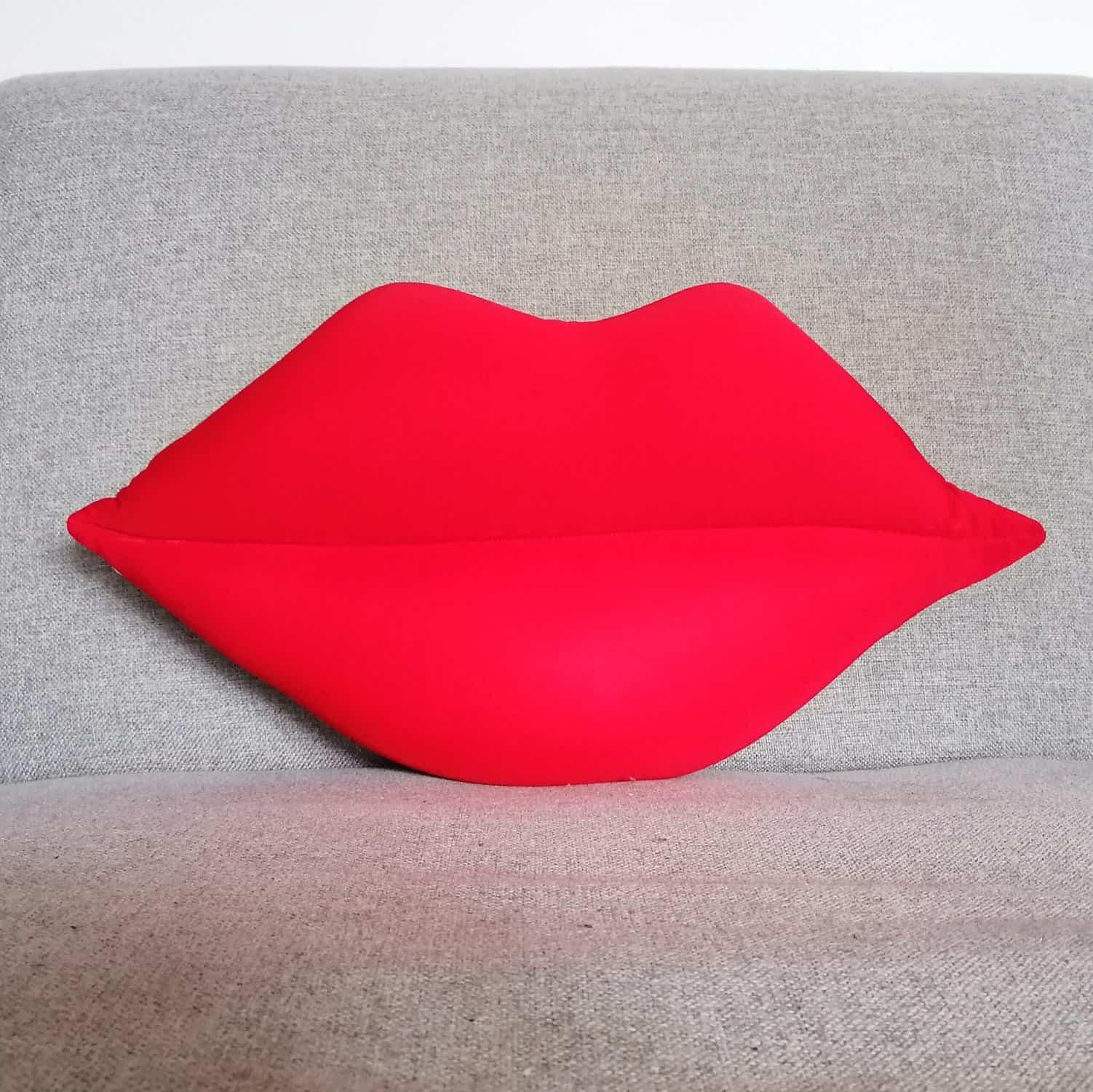 Lips Cushion » Rebel Velvet