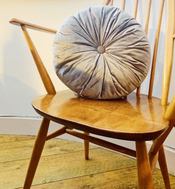 Round Button Cushion - Grey - Image 2